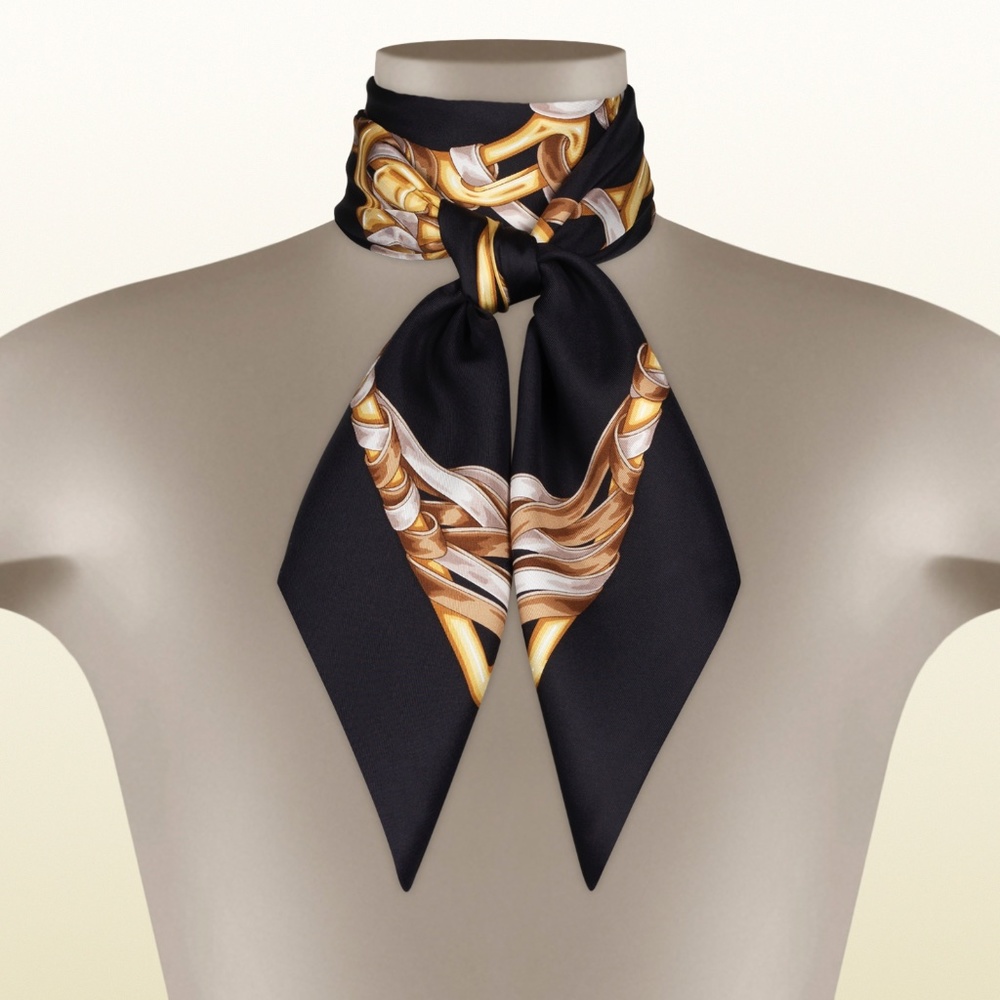 New Gucci Scarf Iconic Print Black Silk Wrap with Gucci Gift Box - Picture 16 of 16